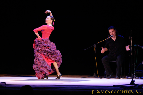 http://www.flamencocenter.ru/wp-content/gallery/isabel-bayon/isabeldavid3.jpg